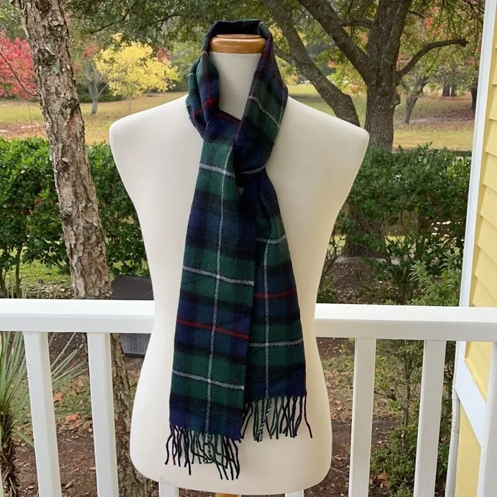 LOCHCARRON OF SCOTLAND BAILEY MACKENZIE MODERN LARGE LAMBSWOOL SCARF